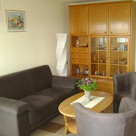 Сasa de vacaciones Mit Blick Auf Berge By Interhome Lauba